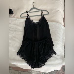 Never worn - Majorelle set